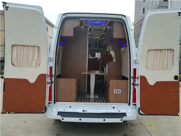 想買輛房車環游中國，該選B型還是C型？